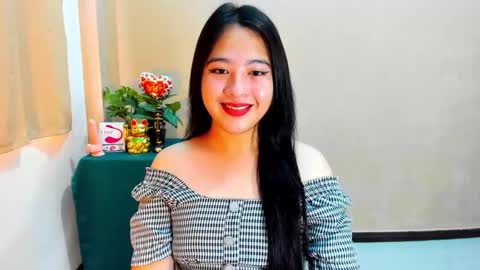 Snapshot of cutie_asianwoman chatting on 10.13.25 cutie_asianwoman online show from 10.13.25