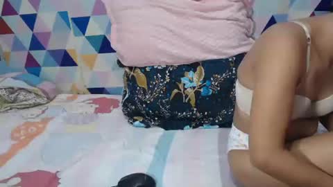 bella online show from 10.22.25