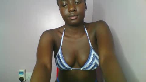 Snapshot of cutie_choco chatting on 09.19.25 cutie_choco online show from 09.19.25