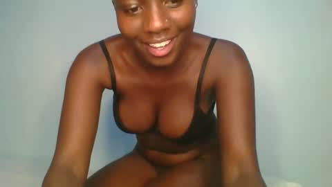 Snapshot of cutie_choco chatting on 09.29.25 cutie_choco online show from 09.29.25