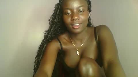 Snapshot of cutie_choco chatting on 10.02.25 cutie_choco online show from 10.02.25