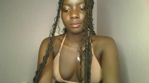 Snapshot of cutie_choco chatting on 10.13.25 cutie_choco online show from 10.13.25