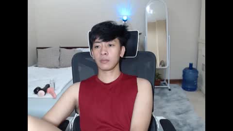 Snapshot of cutie_cumshow chatting on 10.19.25 Neil Taylor online show from 10.19.25