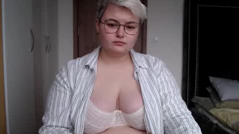 Sophie  Lilith online show from 11.19.25