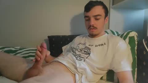 Snapshot of cutie_garlix chatting on 05.31.26 cutie garlix online show from 05.31.26