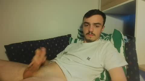 Snapshot of cutie_garlix chatting on 07.14.26 cutie garlix online show from 07.14.26