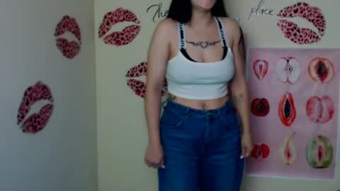 Snapshot of cutielady_ chatting on 07.15.26 Emma online show from 07.15.26