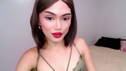 Snapshot of cutiezay999 chatting on 10.21.25 ZAYNA DONT FORGET TO FOLLOW MY ROOM online show from 10.21.25