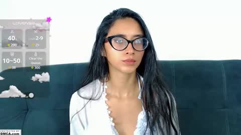Snapshot of cutte_kitty_ chatting on 09.09.25 miss ari online show from 09.09.25