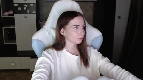 Cutti Crystal online show from 10.27.25