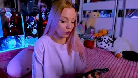 Nora online show from 01.04.25