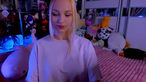 Nora online show from 09.08.25