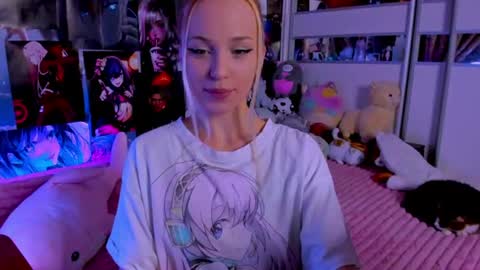 Snapshot of cuttie_ponyy chatting on 07.23.26 Nora online show from 07.23.26