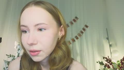 Snapshot of cuute_angell chatting on 02.02.26 Virginia See you on Sunday online show from 02.02.26