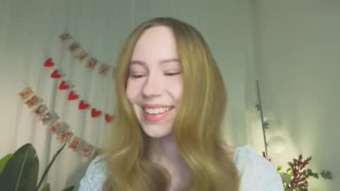 Snapshot of cuute_angell chatting on 02.26.26 Virginia See you on Sunday online show from 02.26.26