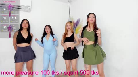 Snapshot of cyanide_candys chatting on 02.27.26 Mood Candy. MY TEAM Sammy Chloe Surthy and Litzy online show from 02.27.26