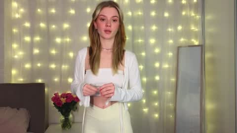 EMILY online show from 12.11.24