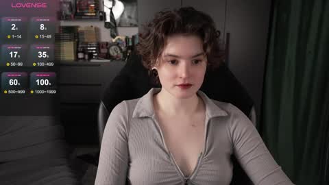 Helen Blossom online show from 04.02.26