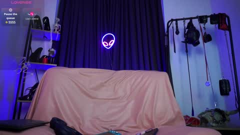 Lily Goddess online show from 12.07.24