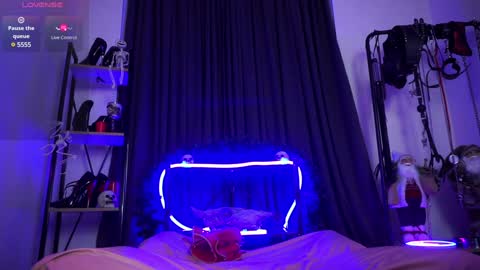 Lily Goddess online show from 12.19.24