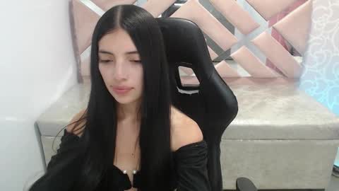 CINTIA ARAUJO online show from 09.17.25