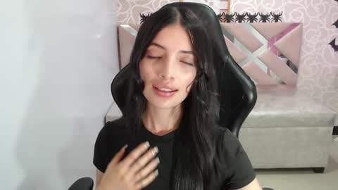 CINTIA ARAUJO online show from 10.23.25