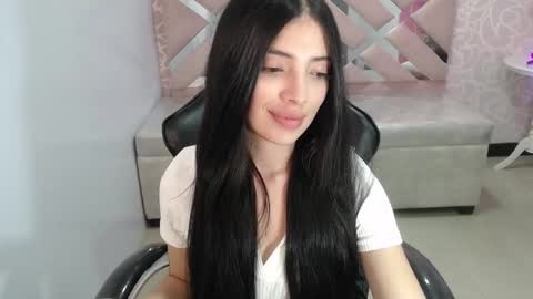 CINTIA ARAUJO online show from 11.21.25