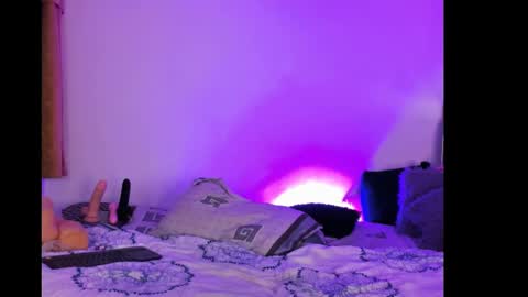 cynthiaa33 online show from 02.19.25