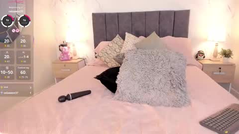 Snapshot of cyntia_adams chatting on 09.29.25 cyntia_adams online show from 09.29.25