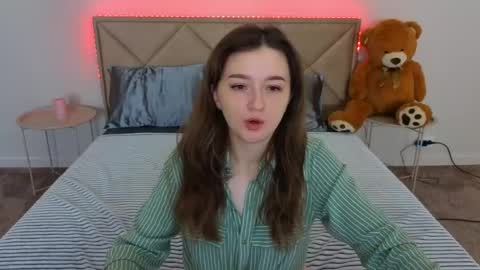Cyrena online show from 05.10.26
