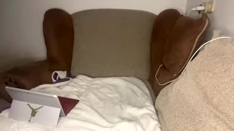 d3niis77 online show from 12.19.24