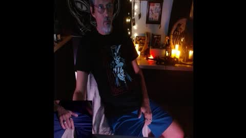 Snapshot of d_j_strokes chatting on 11.05.25 Dave online show from 11.05.25