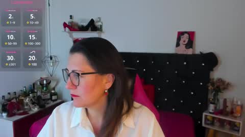 Mia  online show from 03.08.25