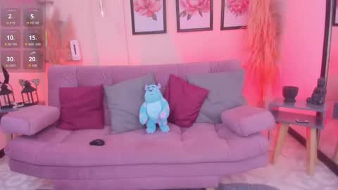 Daniela  online show from 11.12.25