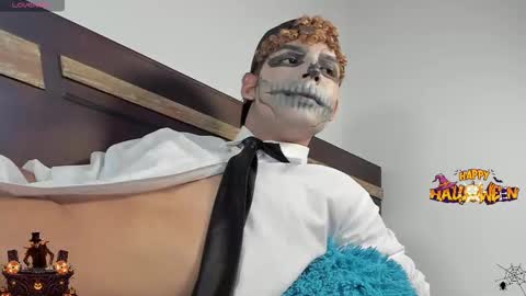 Snapshot of daark_eros chatting on 10.31.25 Dark Eros online show from 10.31.25