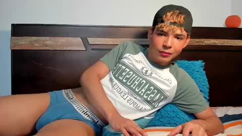 Snapshot of daark_eros chatting on 11.18.25 Dark Eros online show from 11.18.25