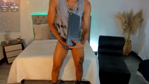 Mauricio online show from 01.28.25