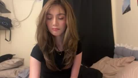 Snapshot of dabaddest_kat chatting on 07.16.26 kat online show from 07.16.26