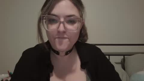 Snapshot of daddies_princesss chatting on 09.25.25 daddies_princesss online show from 09.25.25