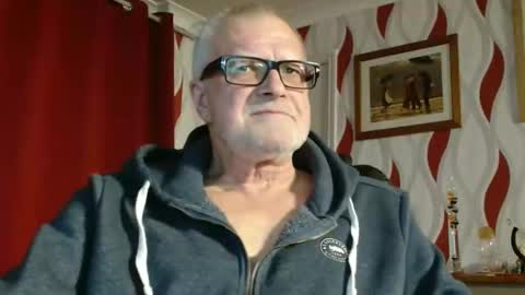 Snapshot of daddiescockforyou chatting on 11.17.25 Brian ... online show from 11.17.25