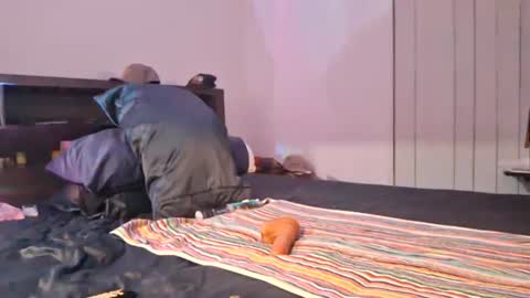 Snapshot of daddy69sx77 chatting on 06.27.26 Kasey Xdresser online show from 06.27.26
