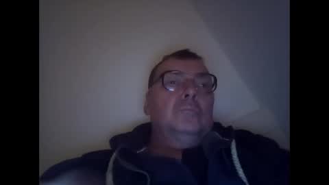 Snapshot of daddy91964 chatting on 12.25.24 daddy91964 online show from 12.25.24