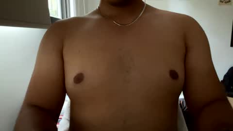 Snapshot of daddy_brunito chatting on 09.25.25 daddy_brunito online show from 09.25.25