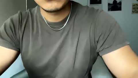Snapshot of daddy_brunito chatting on 10.18.25 daddy_brunito online show from 10.18.25