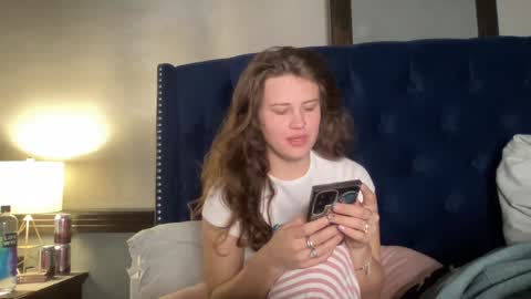 Belle  Email daddydaycarecb  online show from 01.19.26