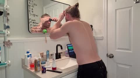 DaddydayDrinkz online show from 12.31.24