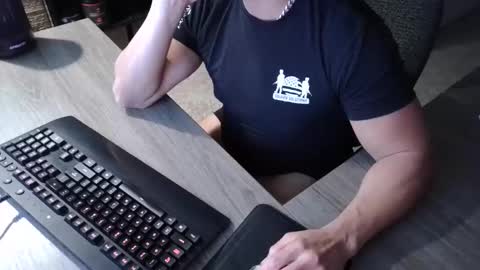 Snapshot of daddydilf4you chatting on 01.16.26 daddydilf4you online show from 01.16.26
