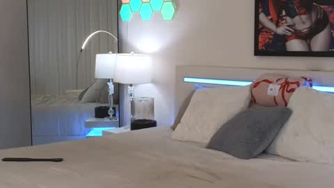 Snapshot of daddyissuessab chatting on 12.22.24 Sabrinna Bae online show from 12.22.24