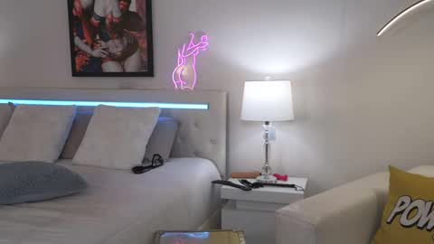 Snapshot of daddyissuessab chatting on 01.02.25 Sabrinna Bae online show from 01.02.25