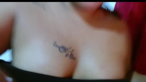 Snapshot of daddys_little_slutty chatting on 10.31.25 Thalya online show from 10.31.25